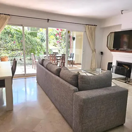 Amplia Casa En Zona Ideal - Pass The Keys * Μαρμπέλλα